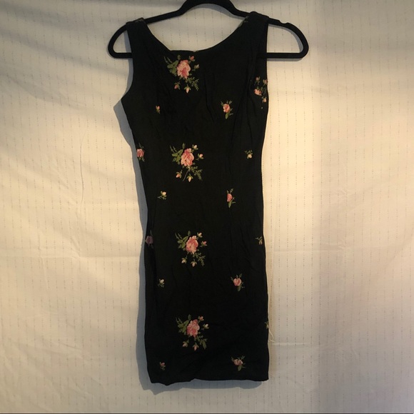 🌸✨Timeless vintage dress  🌸✨ - Picture 2 of 9